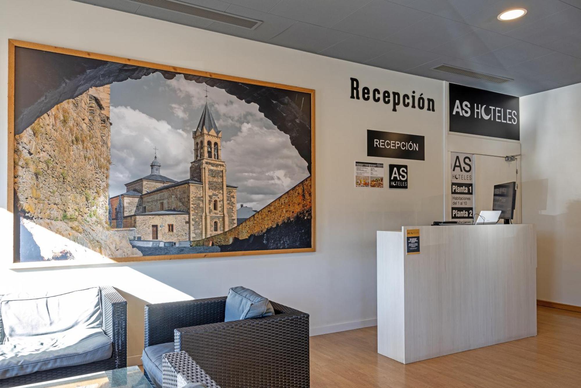 As Hoteles Ponferrada Columbrianos Buitenkant foto